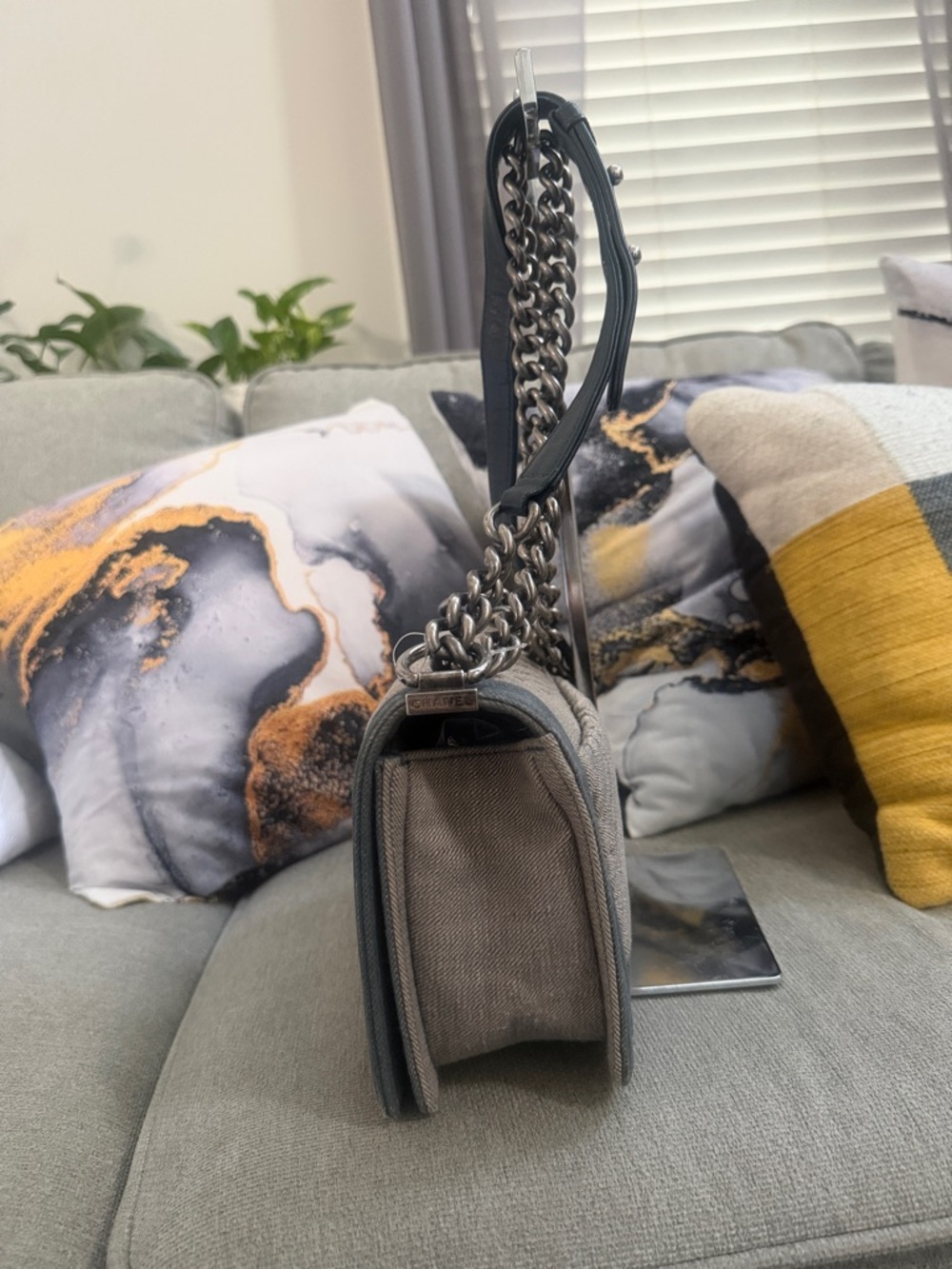 CHANEL Gray and Silver Chevron Crossbody Boy Bag. - Picture 5 of 9